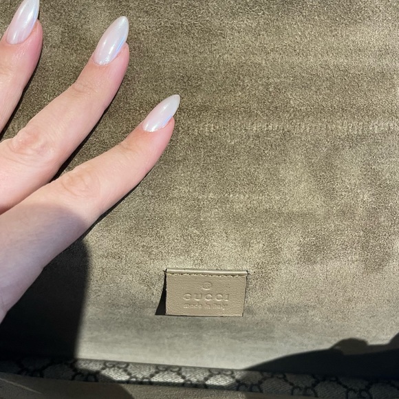 GUCCI Dionysus GG Small Shoulder Bag - Picture 8 of 10